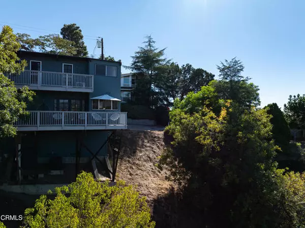 Los Angeles, CA 90065,1867 Burnell DR