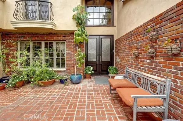 Tarzana, CA 91356,4751 Topeka