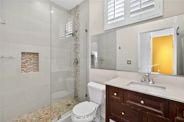 Reseda, CA 91335,7236 Amigo 113