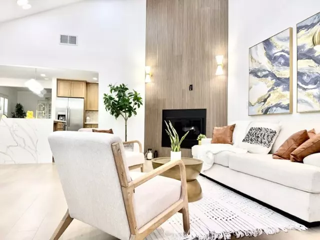 5423 E Walkerton, Long Beach, CA 90808