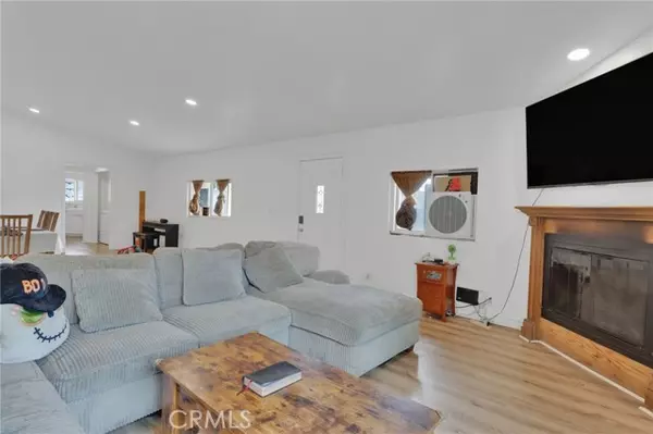 Mentone, CA 92359,1815 Capri AVE