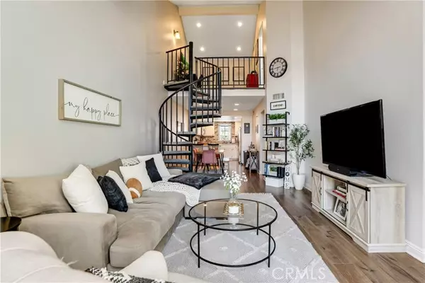 Canyon Country, CA 91387,18108 Erik 586