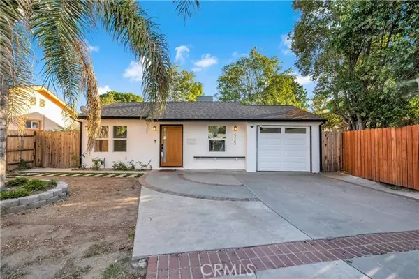 22142 Wyandotte, Canoga Park, CA 91303