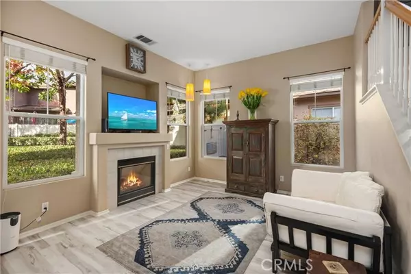 Aliso Viejo, CA 92656,38 Red Bud