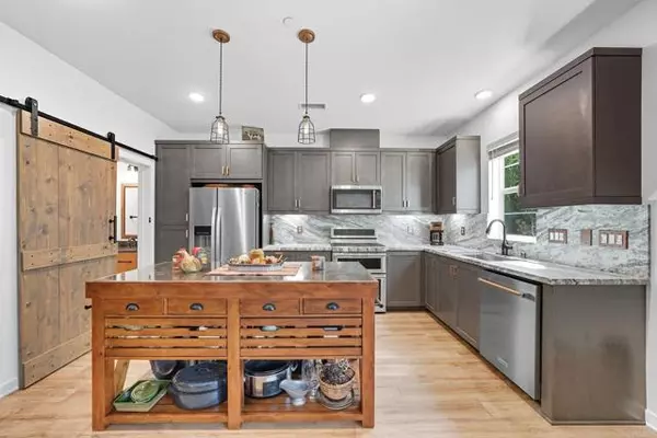 122 Diamante RD, San Marcos, CA 92078