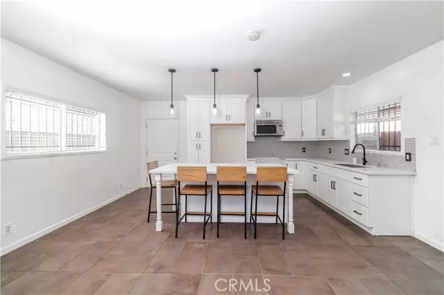 2432 E 112th PL, Los Angeles, CA 90059