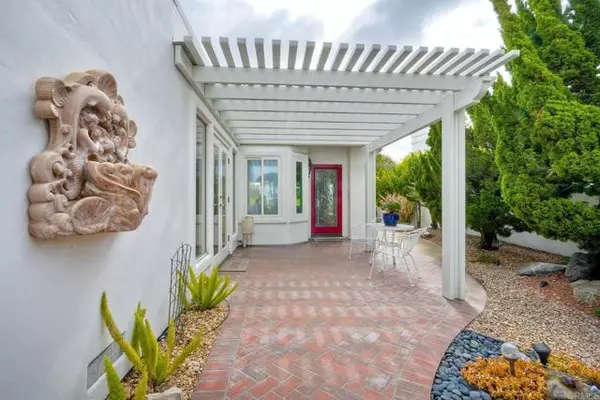 Oceanside, CA 92056,4760 Galicia WAY