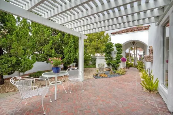 Oceanside, CA 92056,4760 Galicia WAY