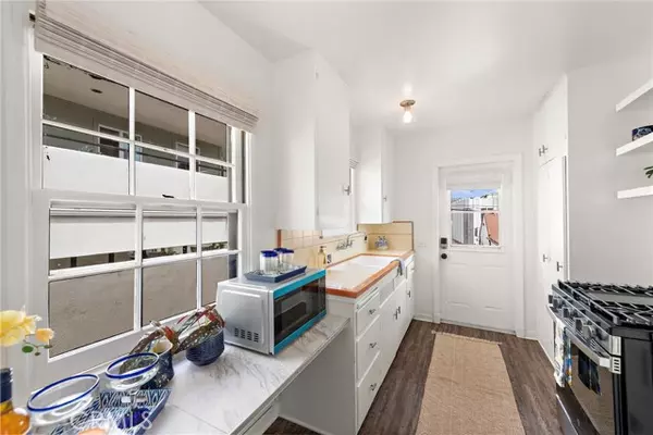 Laguna Beach, CA 92651,187 Lower Cliff DR