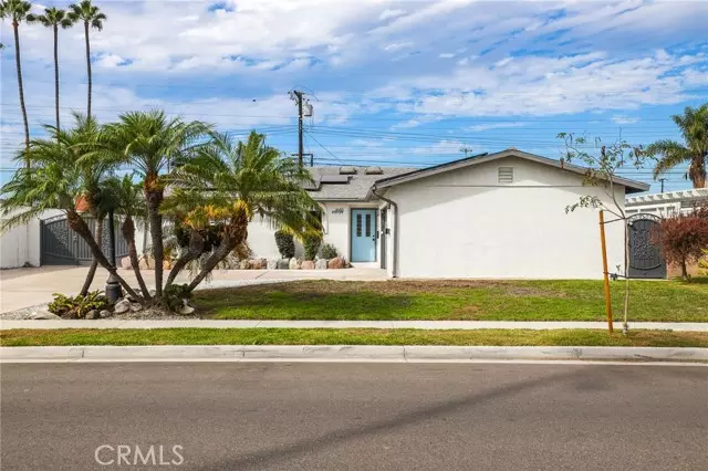 16871 Ross LN, Huntington Beach, CA 92647