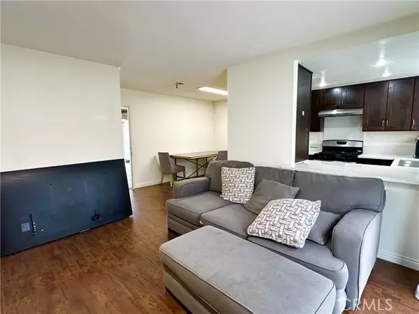 Baldwin Park, CA 91706,13532 Francisquito