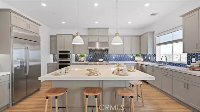 29610 Corte Ballenas, Valencia, CA 91354