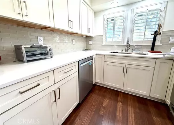 Newhall, CA 91321,24373 La Glorita Cir