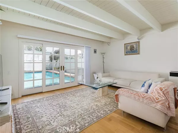 Manhattan Beach, CA 90266,2708 Pine