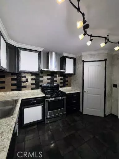 Hemet, CA 92544,45826 Bentley