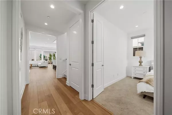 Irvine, CA 92620,67 Runner