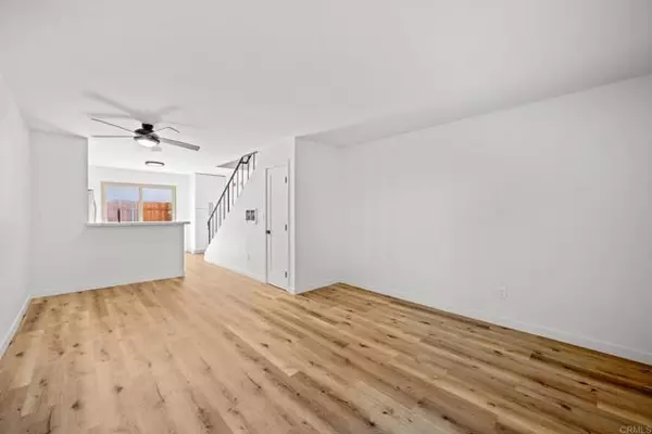 San Diego, CA 92119,6638 Bell Bluff AVE A