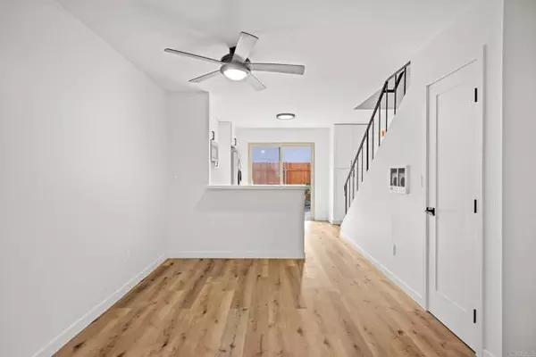 San Diego, CA 92119,6638 Bell Bluff AVE A