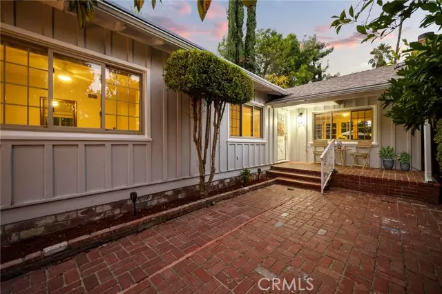 20955 De Mina ST, Woodland Hills, CA 91364