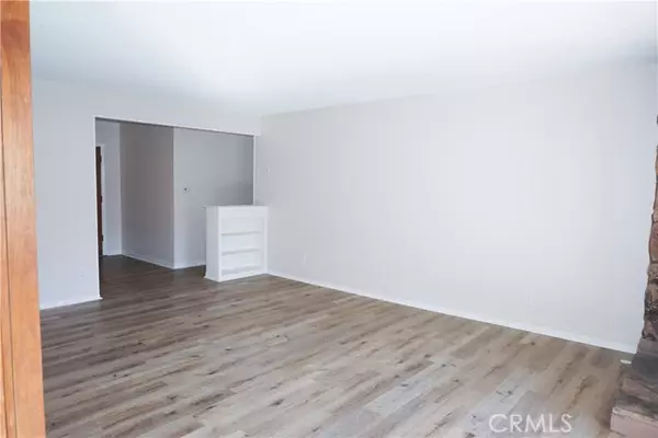 Northridge, CA 91324,18724 Community