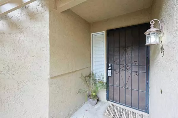 Santee, CA 92071,7354 Mission Trails 105