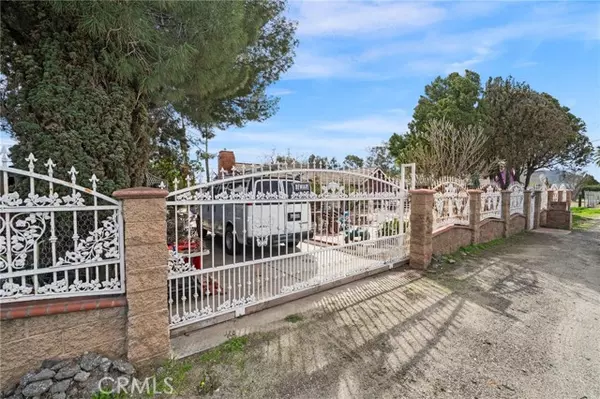 Bloomington, CA 92316,19597 Jurupa AVE