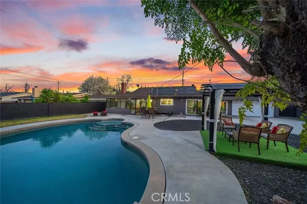 Canoga Park, CA 91303,22349 Vanowen