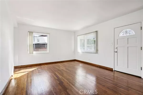 Canoga Park, CA 91303,7010 Milwood AVE