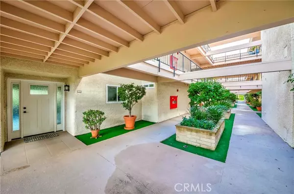 5519 Paseo Del Lago 1A, Laguna Woods, CA 92637