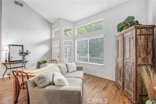 Irvine, CA 92614,114 Costero Aisle