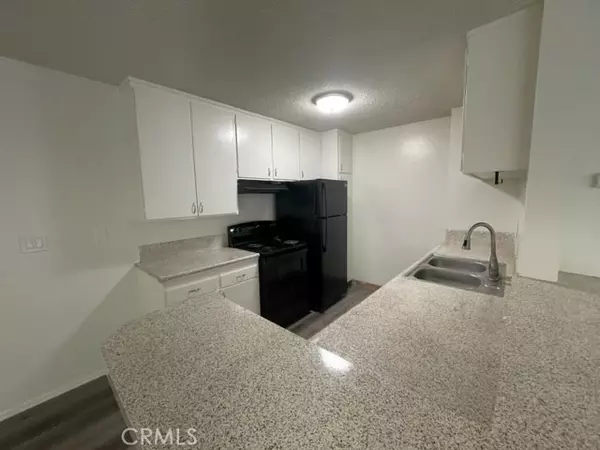 Palm Springs, CA 92262,685 E Vista Chino 2