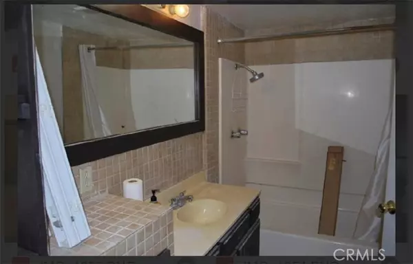 Indio, CA 92201,82481 Valencia