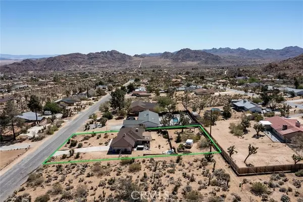 Joshua Tree, CA 92252,61029 Navajo TRL