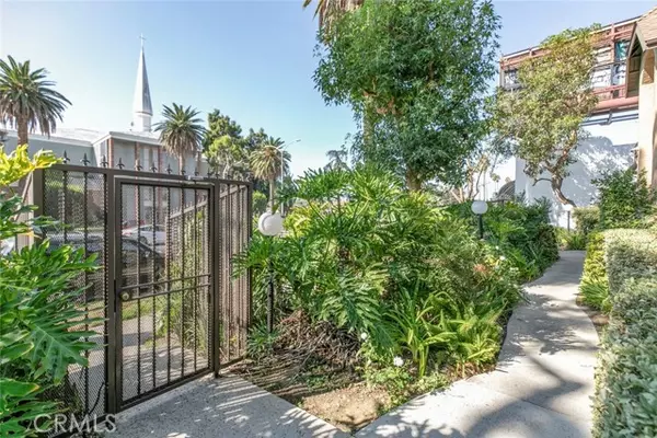 Van Nuys, CA 91405,14839 Sherman Way 7