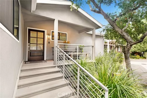 Westlake Village, CA 91361,60 Robin Hood