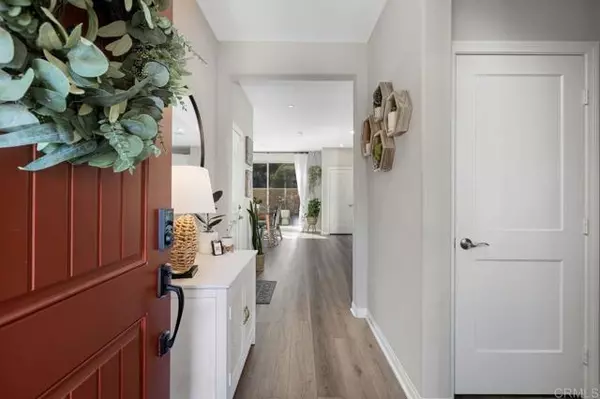 Oceanside, CA 92056,1533 Laurelwood WAY