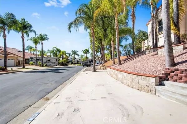 Canyon Lake, CA 92587,30310 Spray DR