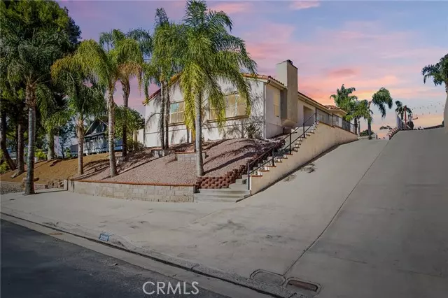 30310 Spray DR, Canyon Lake, CA 92587