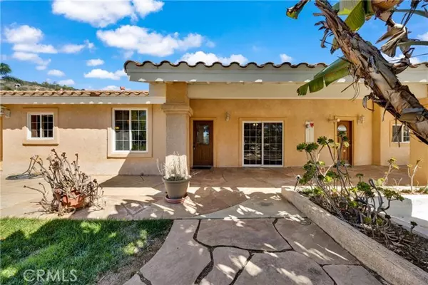 San Marcos, CA 92069,1168 Calle Maria