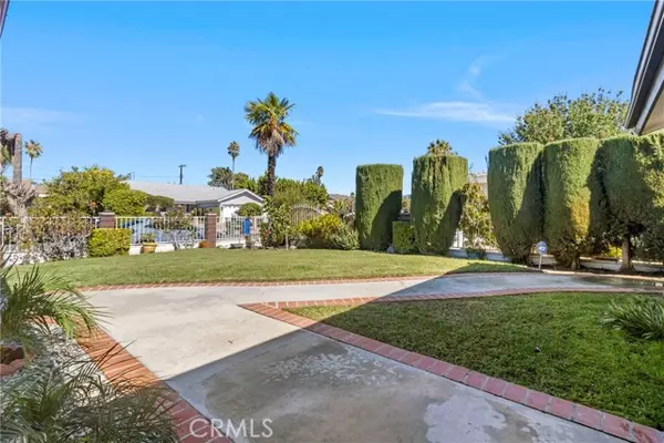 North Hollywood, CA 91605,12008 Ratner