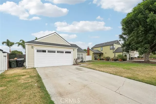 1901 Pepper Tree DR, Colton, CA 92324