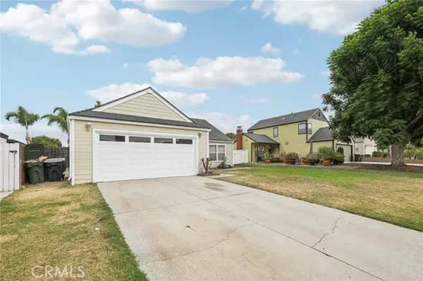 1901 Pepper Tree DR, Colton, CA 92324