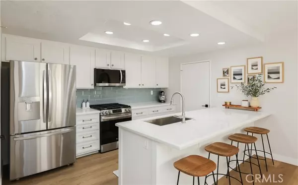 Laguna Niguel, CA 92677,24692 Sutton