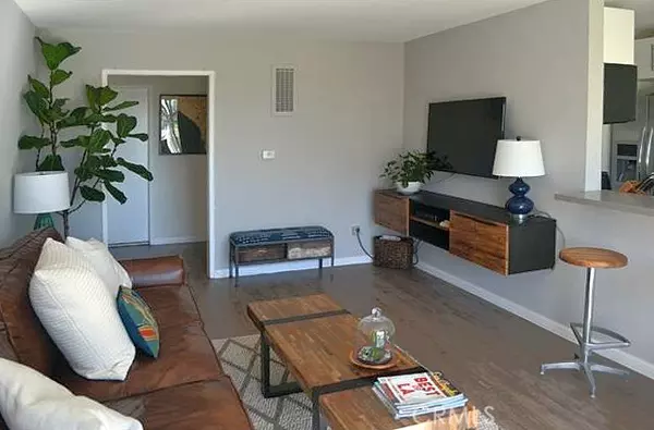 Santa Monica, CA 90405,3111 4th ST 218