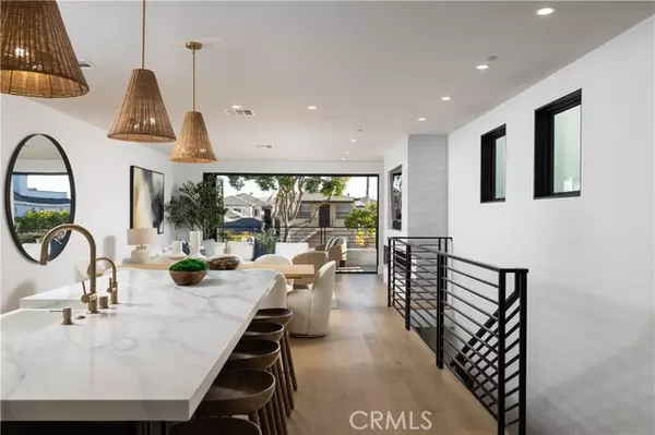 Seal Beach, CA 90740,1315 Ocean AVE