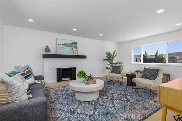 Calabasas, CA 91302,26004 Adamor RD