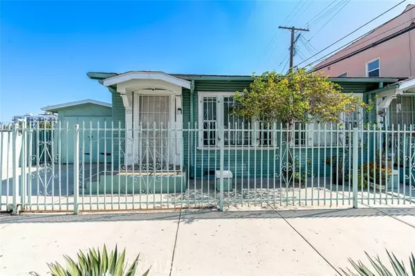 Los Angeles, CA 90038,1216 N St Andrews