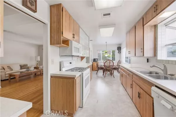 Granada Hills, CA 91344,11007 MONTGOMERY AVE