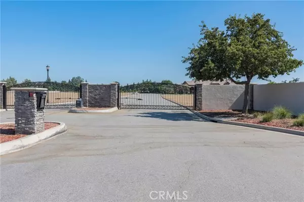 Bakersfield, CA 93314,16459 Paraduxx