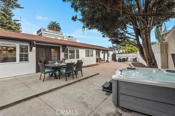 San Clemente, CA 92672,228 W Mariposa